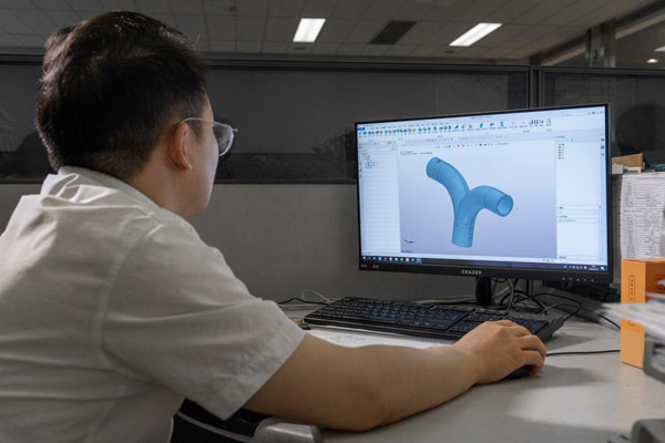 應用中望3D設計聯塑管道